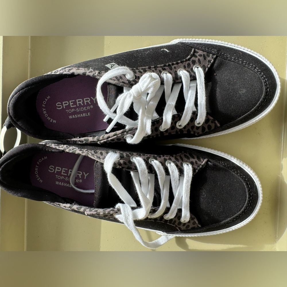Sperry new with tag